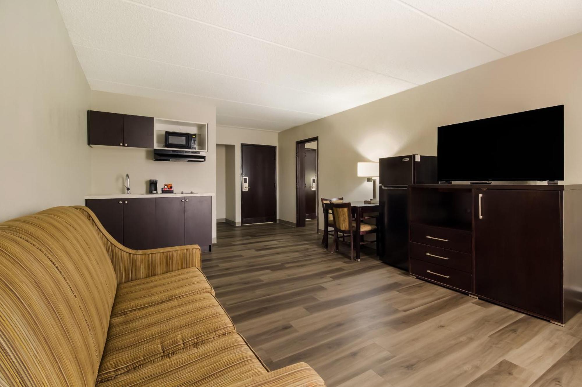 Clarion Pointe Lake Jackson - Clute المظهر الخارجي الصورة